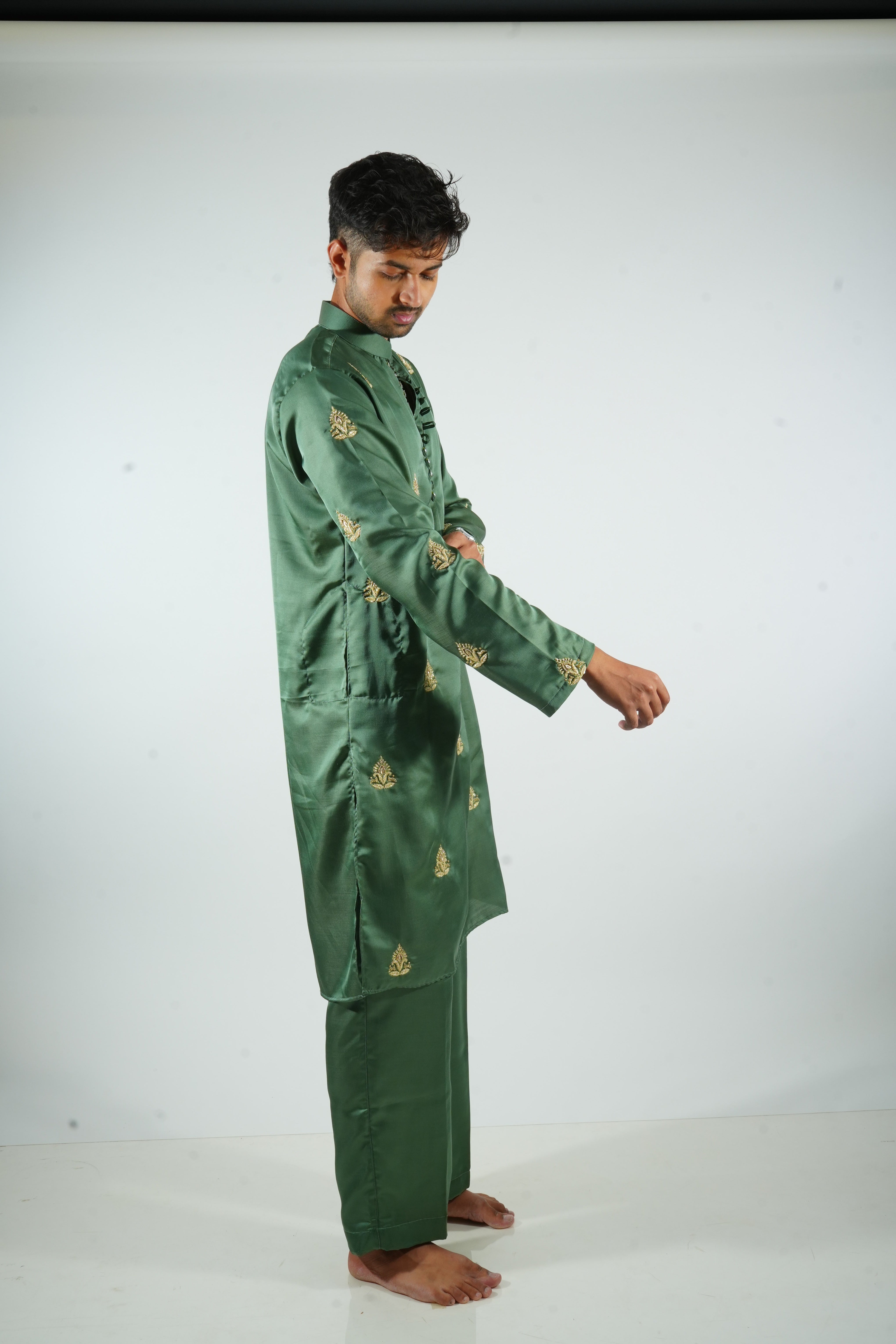 RUDRA - Forest Green Gold Zari Kurta Pant Set